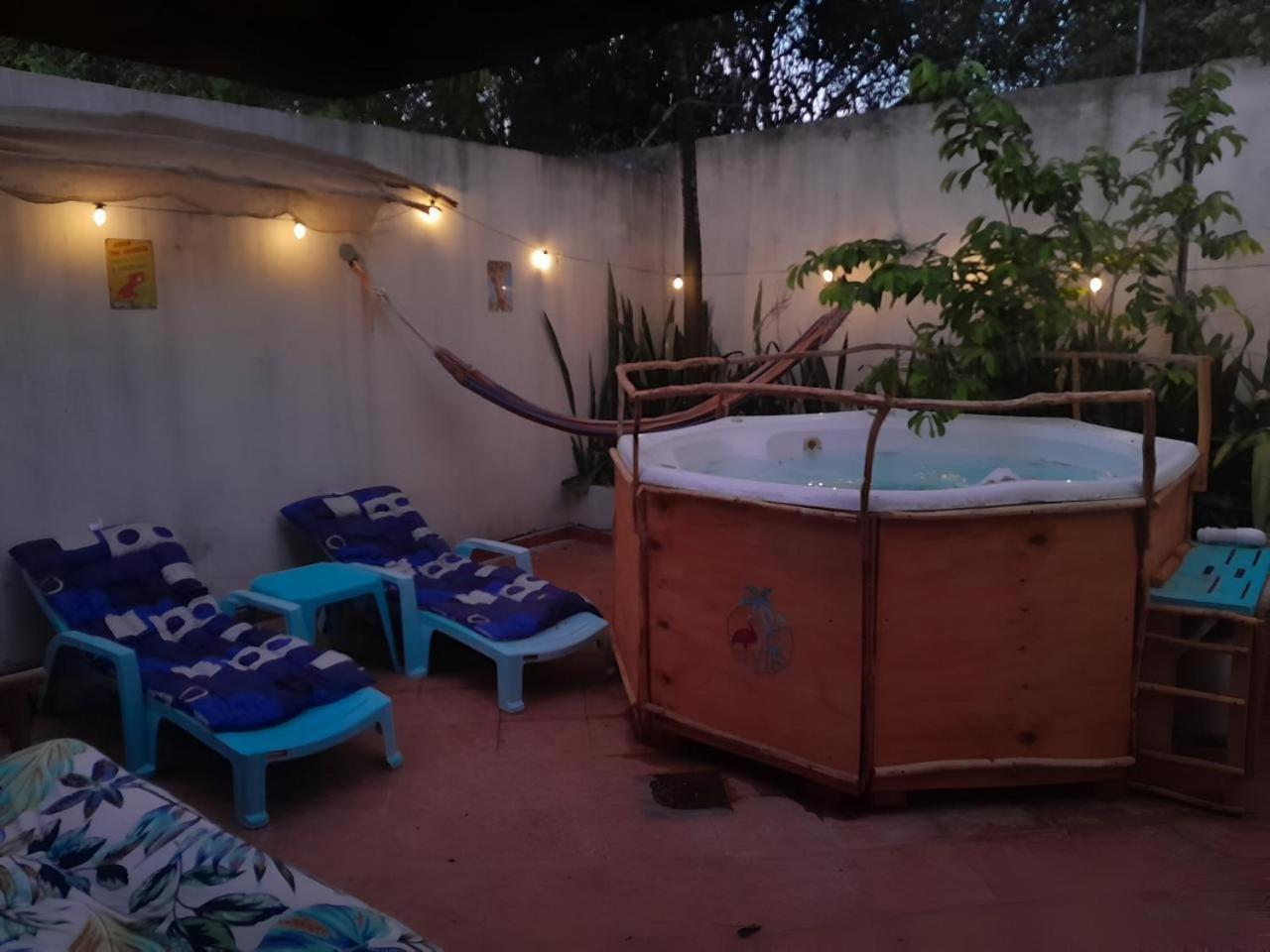 House With Jacuzzi Сasa de vacaciones *